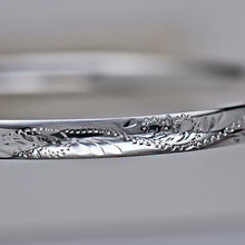 Load image into Gallery viewer, 5.5mm Wide Engraved Bangle
