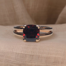 Load image into Gallery viewer, Rose Gold and Garnet Ring
